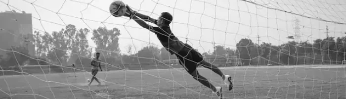 Goalkeeper - How to Become a Great Goalkeeper